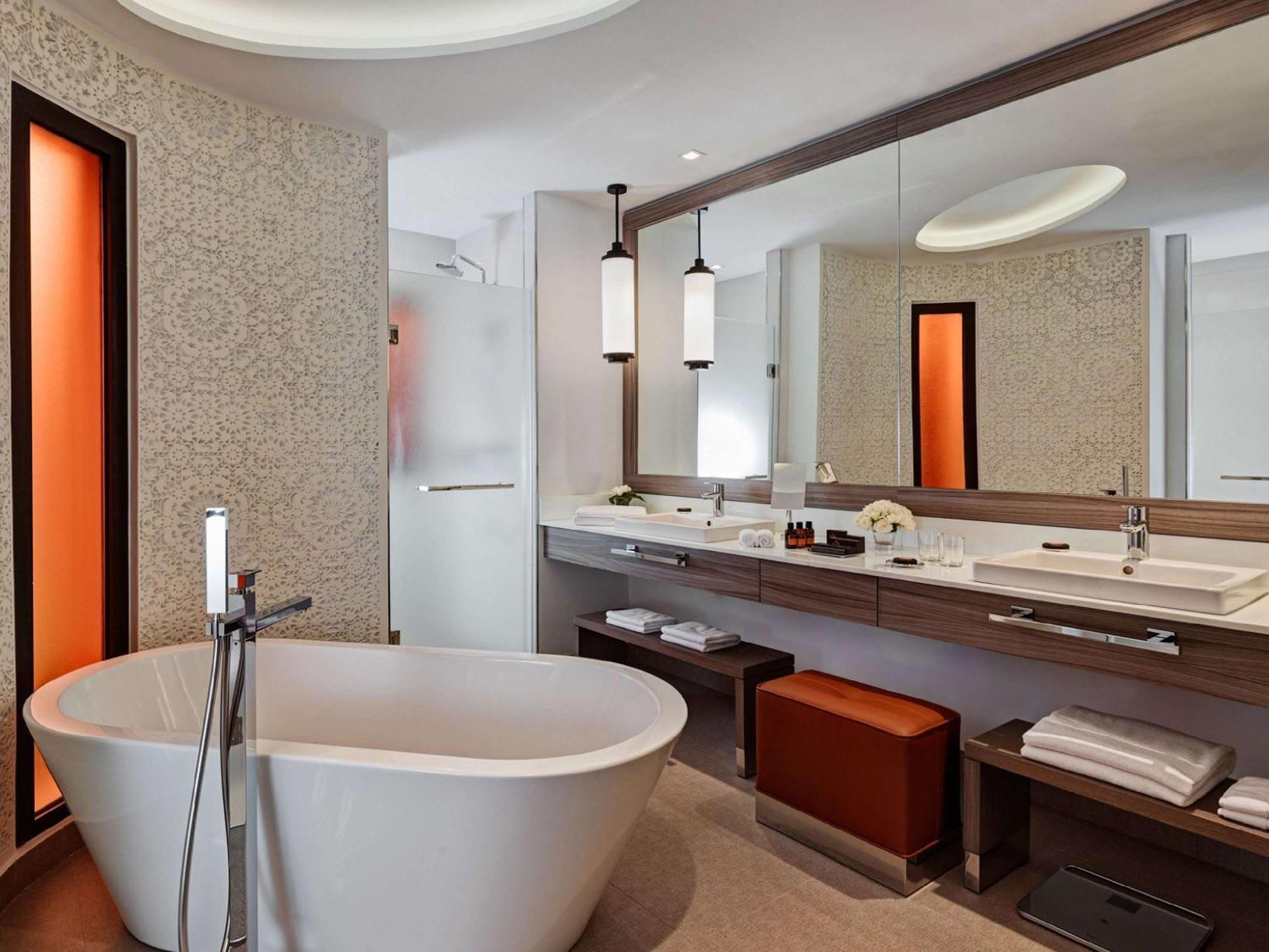 Moevenpick Hotel Mansour Eddahbi Marrakech Марракеш Экстерьер фото Bathroom